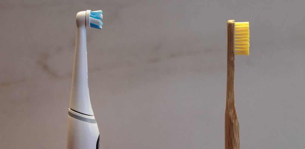 cepillo eléctrico o manual