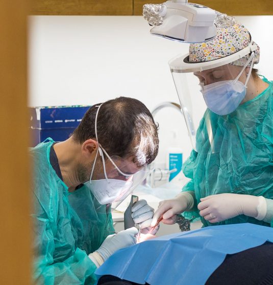 implante dental-dentista tortosa